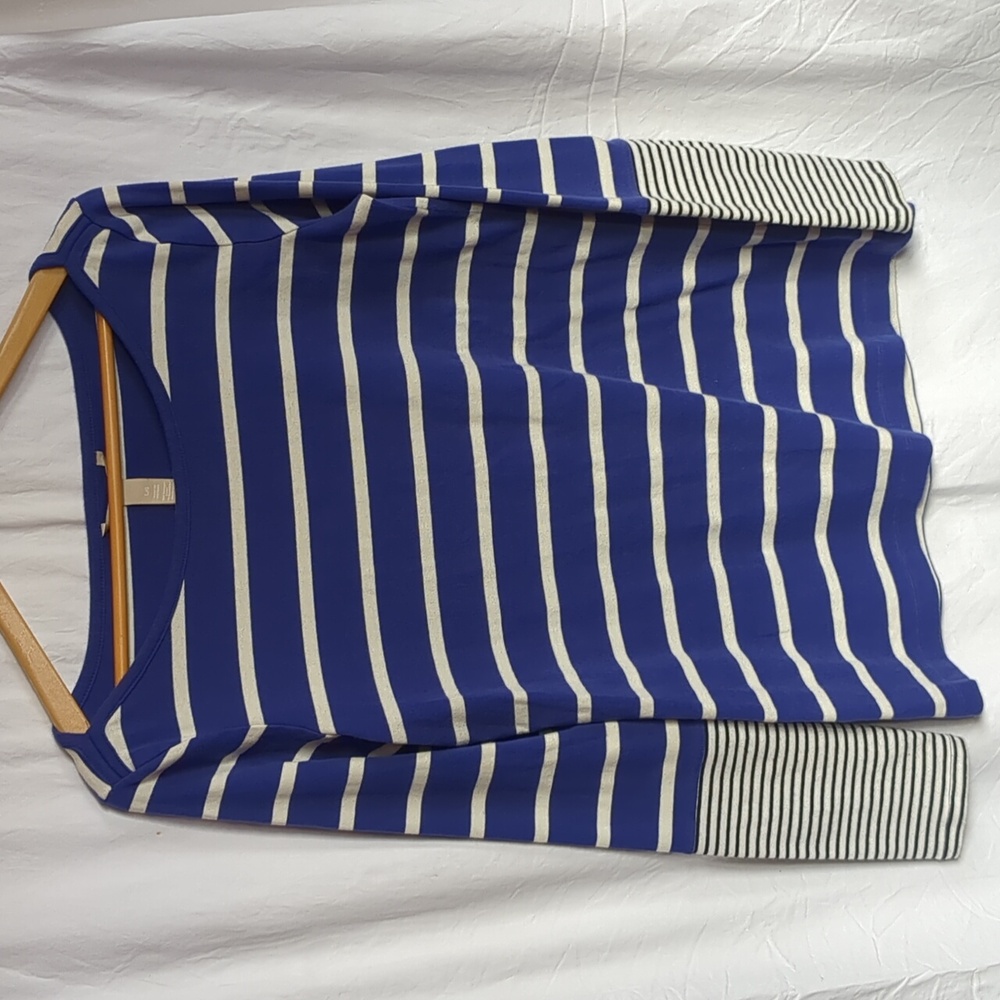 Banana Republic striped Blue black and White Women's Top large - Picture 7 of 7